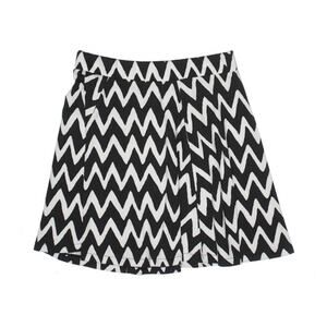 Aeropostale Womens Chevron Black White Zig Zag Patterned High Rise Skater Skirt